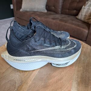 Nike Alphafly NEXT% 2 Size 9.5 NWOT